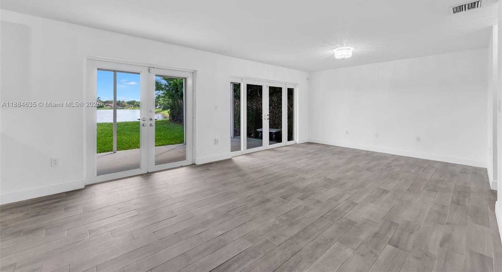 Small Image of 13505 SOUTH WEST 122ND AVE, Miami Number 4