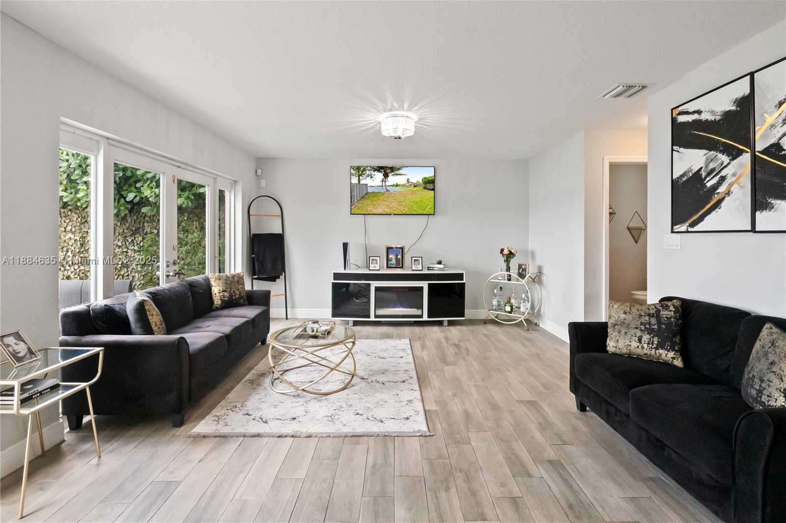 Small Image of 13505 SOUTH WEST 122ND AVE, Miami Number 9
