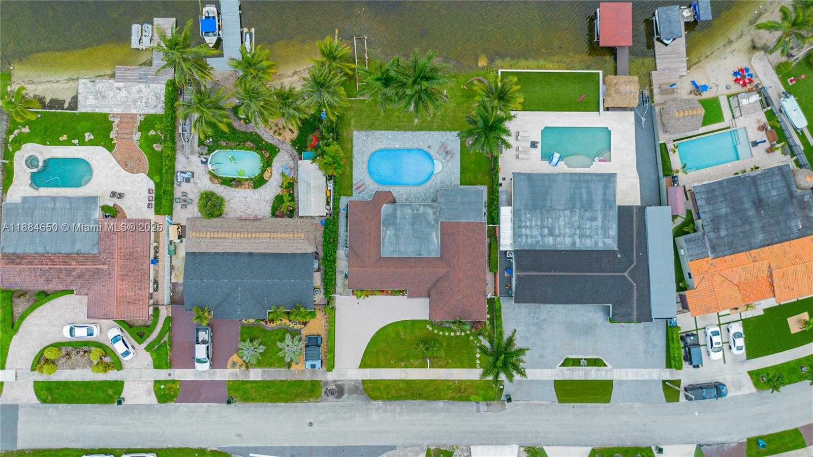 Small Image of 17931 NORTH WEST 85TH AVE, Hialeah Number 42