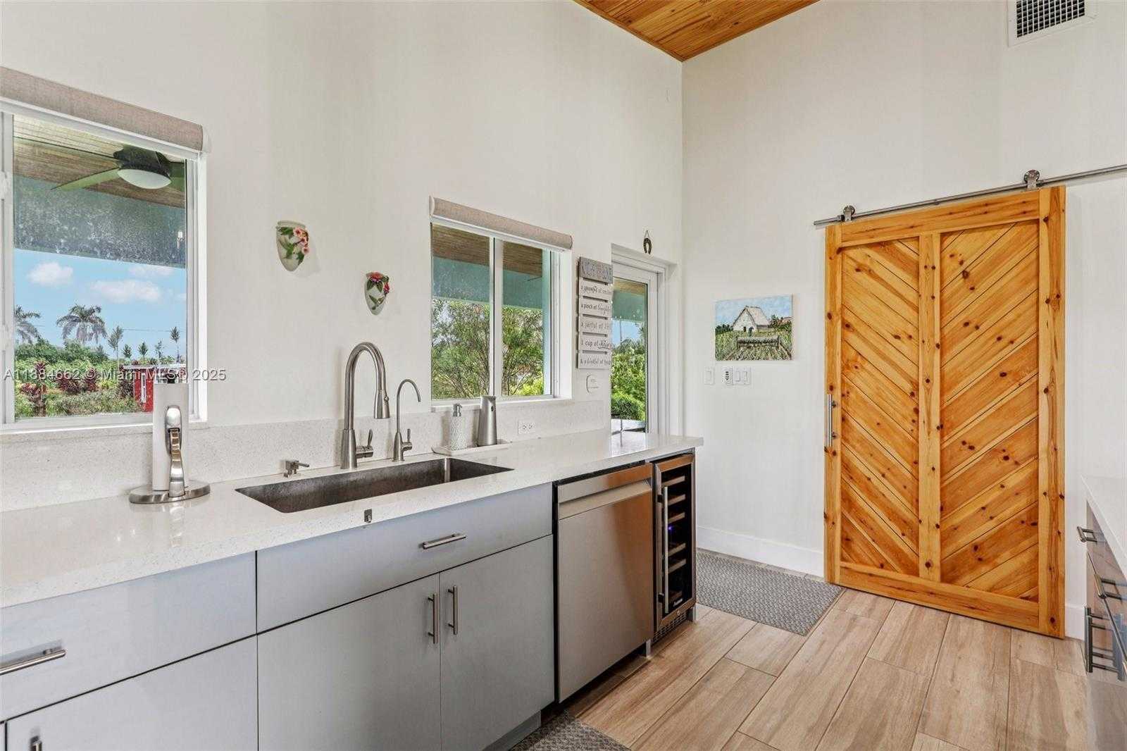 Small Image of 22555 SOUTH WEST 264TH ST, Homestead Number 19