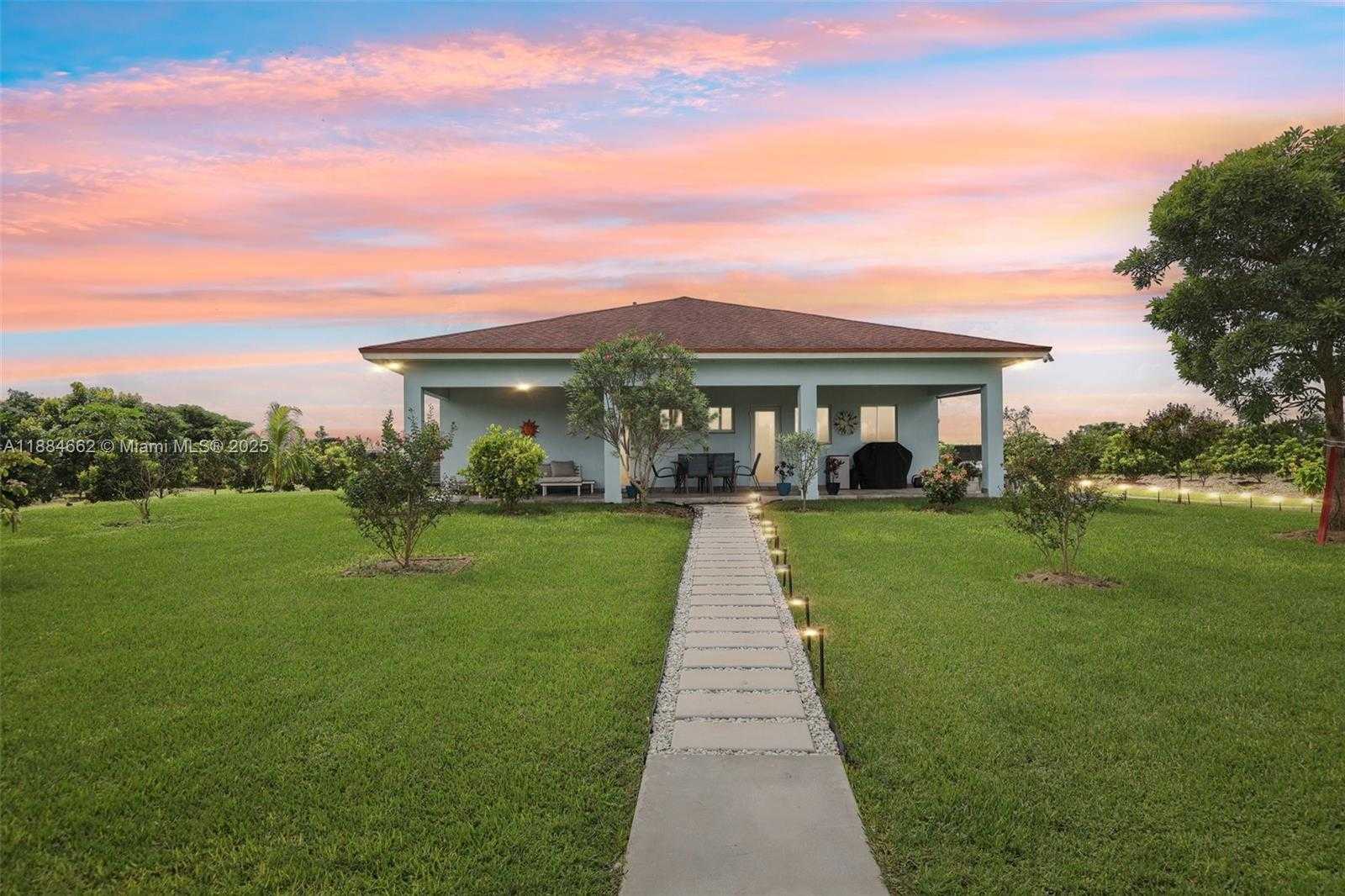 Small Image of 22555 SOUTH WEST 264TH ST, Homestead Number 2