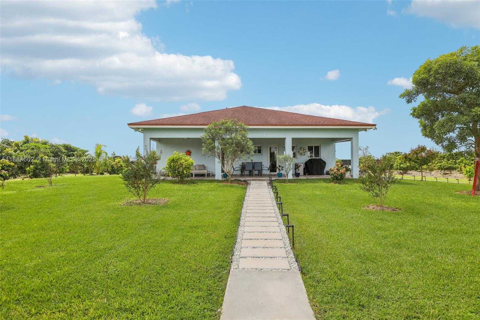 Small Image of 22555 SOUTH WEST 264TH ST, Homestead Number 3