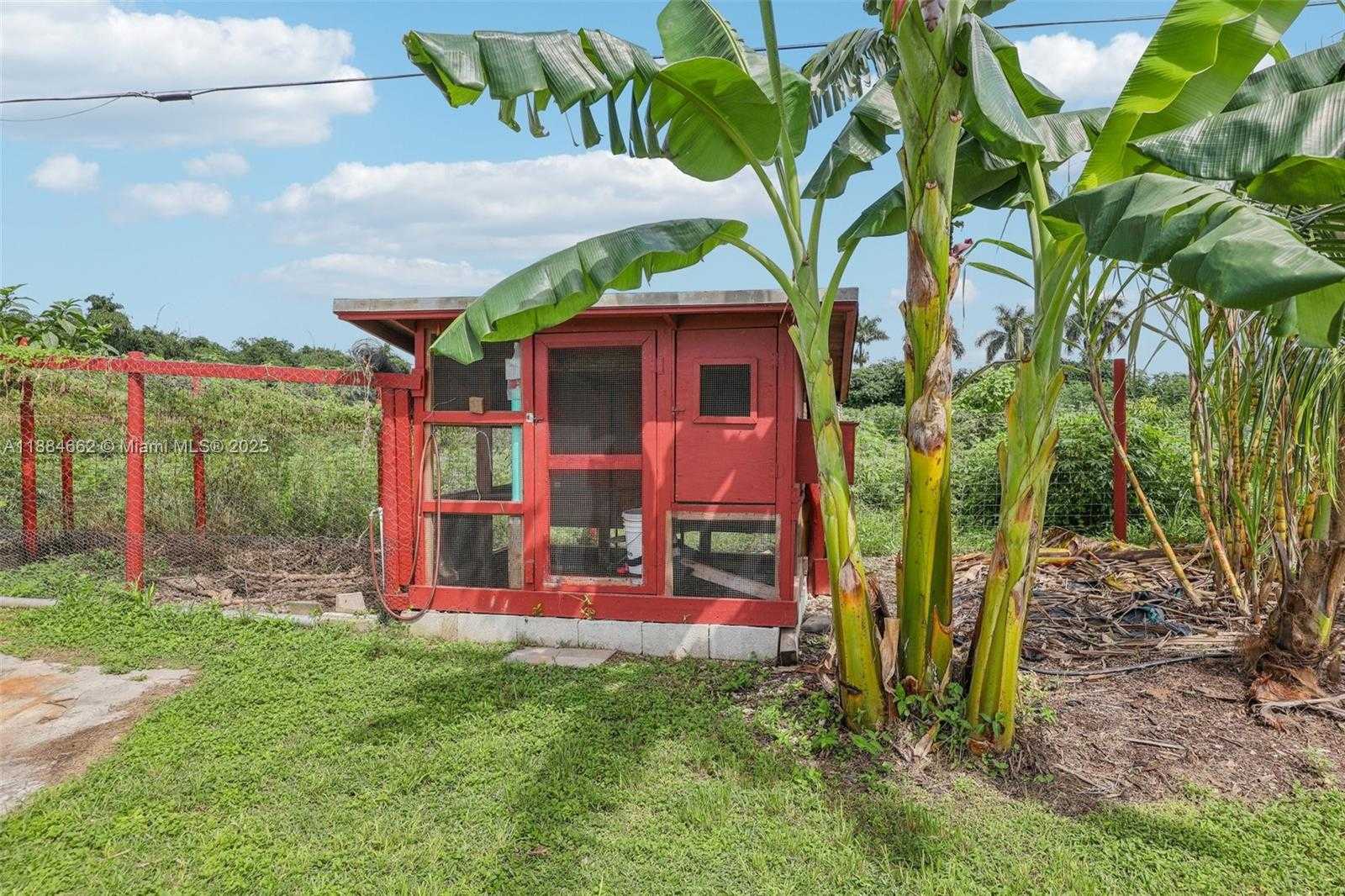 Small Image of 22555 SOUTH WEST 264TH ST, Homestead Number 40