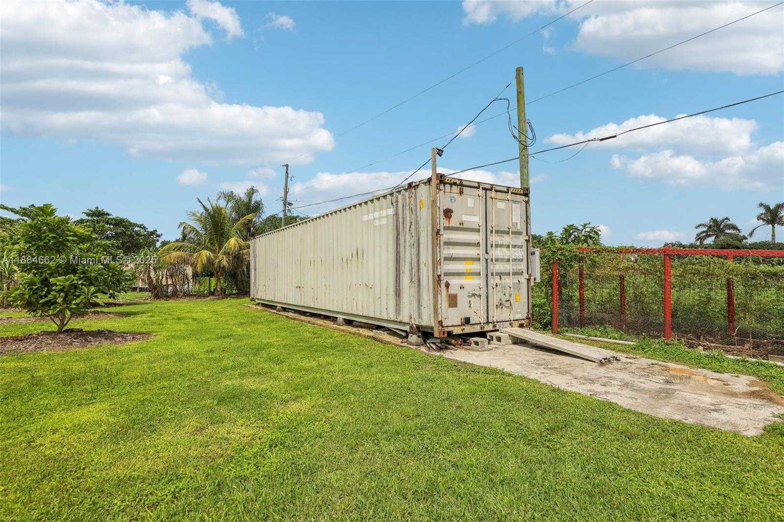 Small Image of 22555 SOUTH WEST 264TH ST, Homestead Number 42