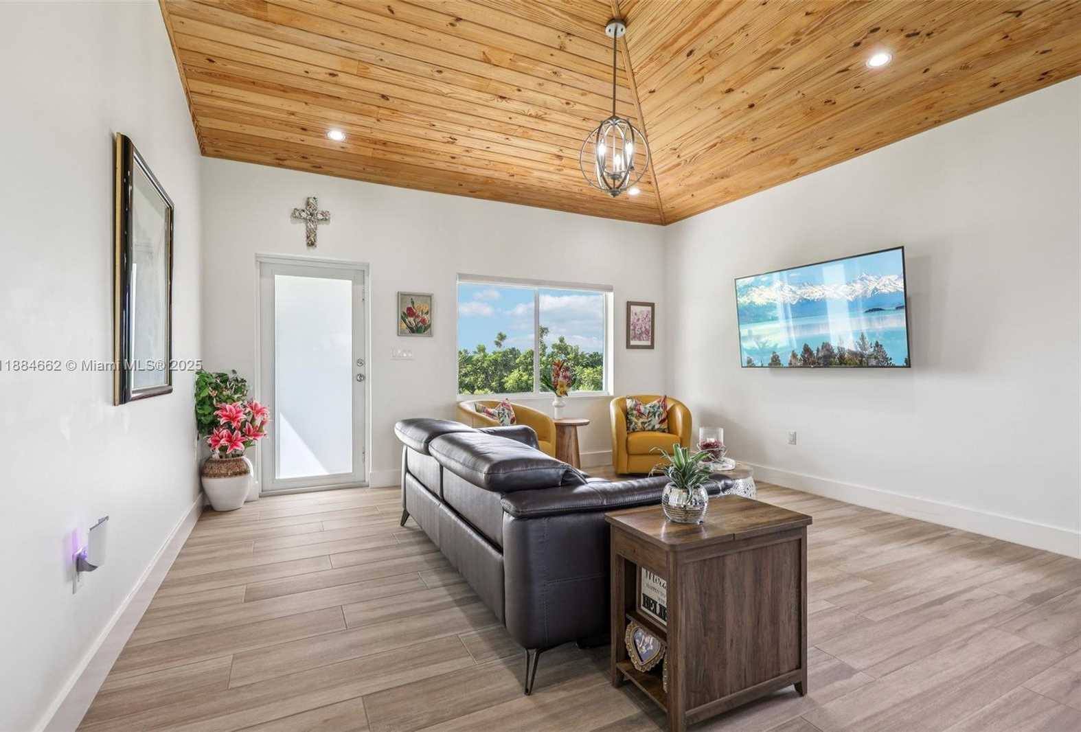 Small Image of 22555 SOUTH WEST 264TH ST, Homestead Number 9