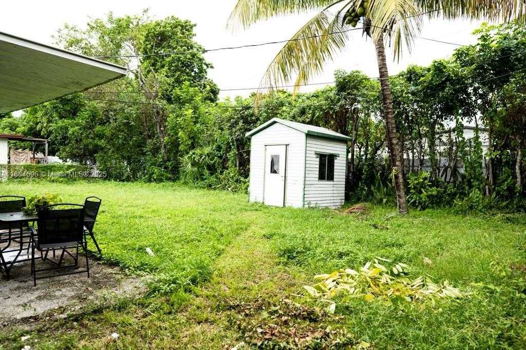 Small Image of 18040 NORTH WEST 2ND CT, Miami Gardens Number 18