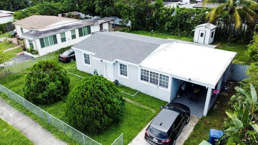 Small Image of 18040 NORTH WEST 2ND CT, Miami Gardens Number 2