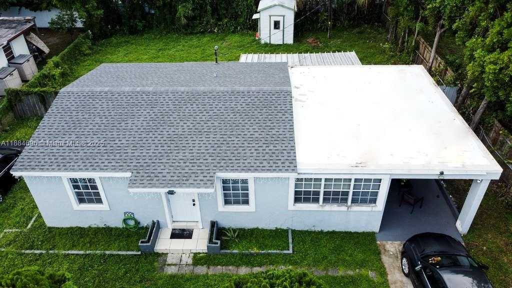 Small Image of 18040 NORTH WEST 2ND CT, Miami Gardens Number 28