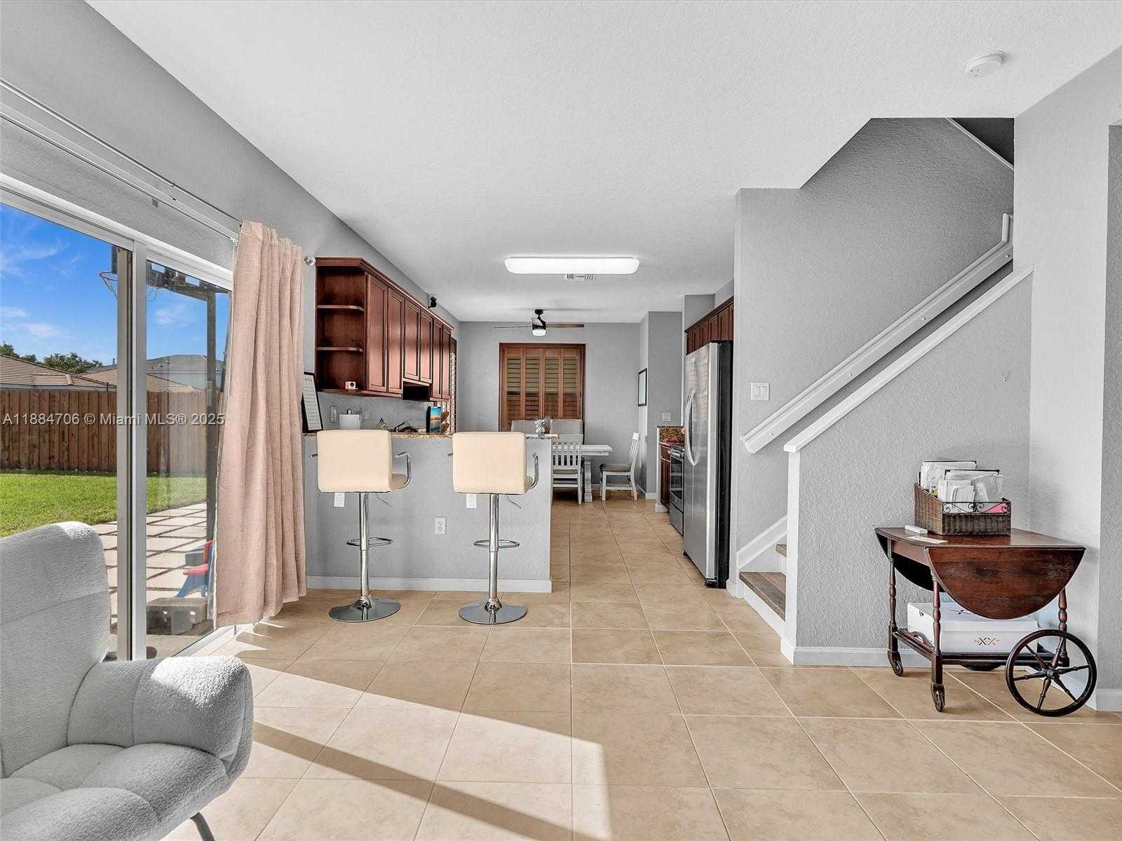 Small Image of 625 SOUTH EAST 30TH TER, Homestead Number 17