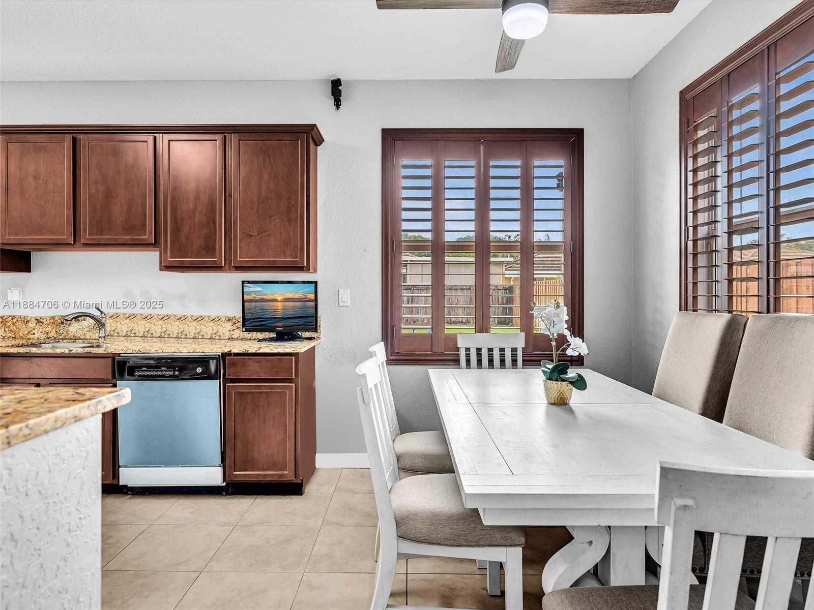 Small Image of 625 SOUTH EAST 30TH TER, Homestead Number 26