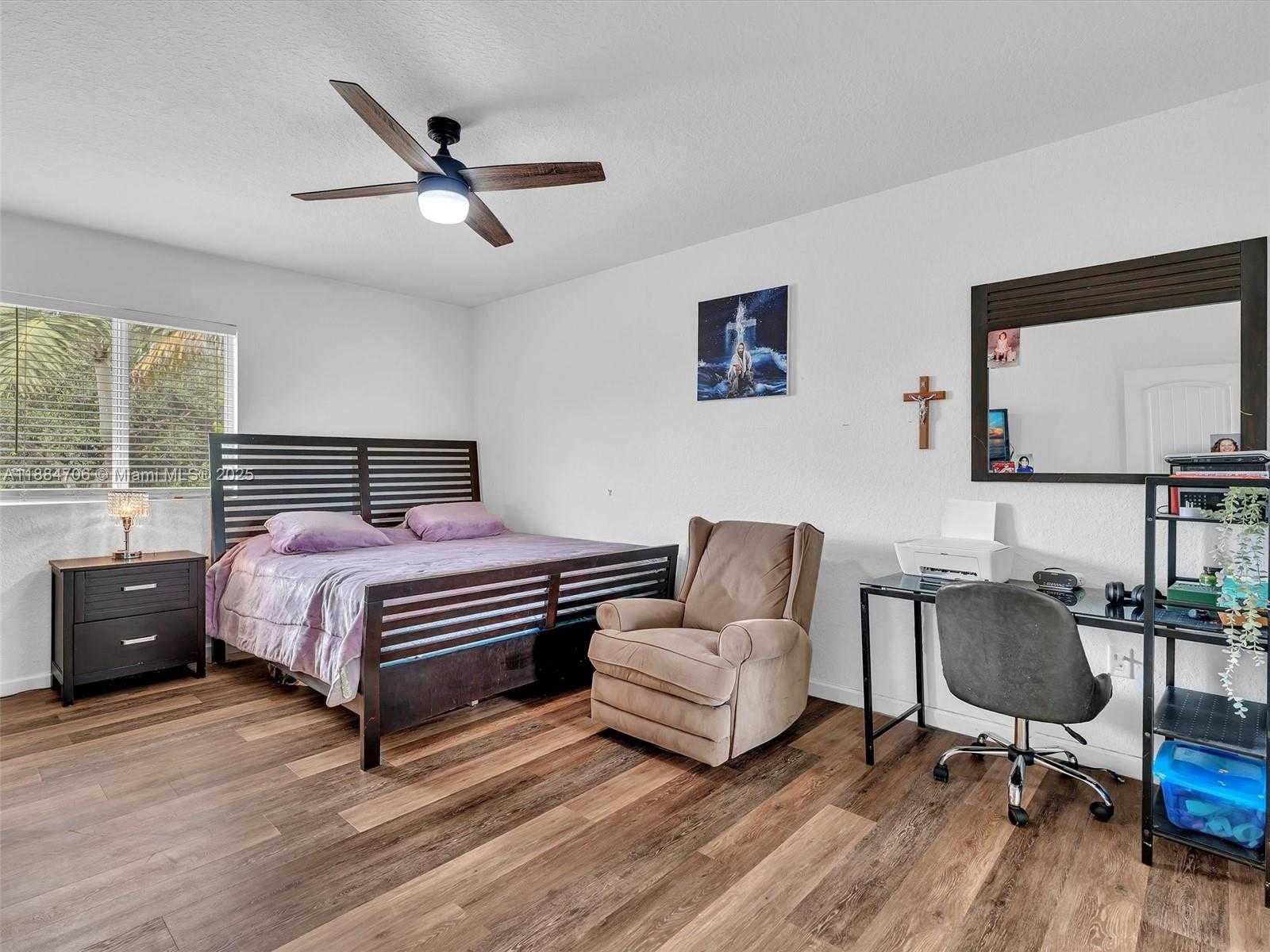 Small Image of 625 SOUTH EAST 30TH TER, Homestead Number 34
