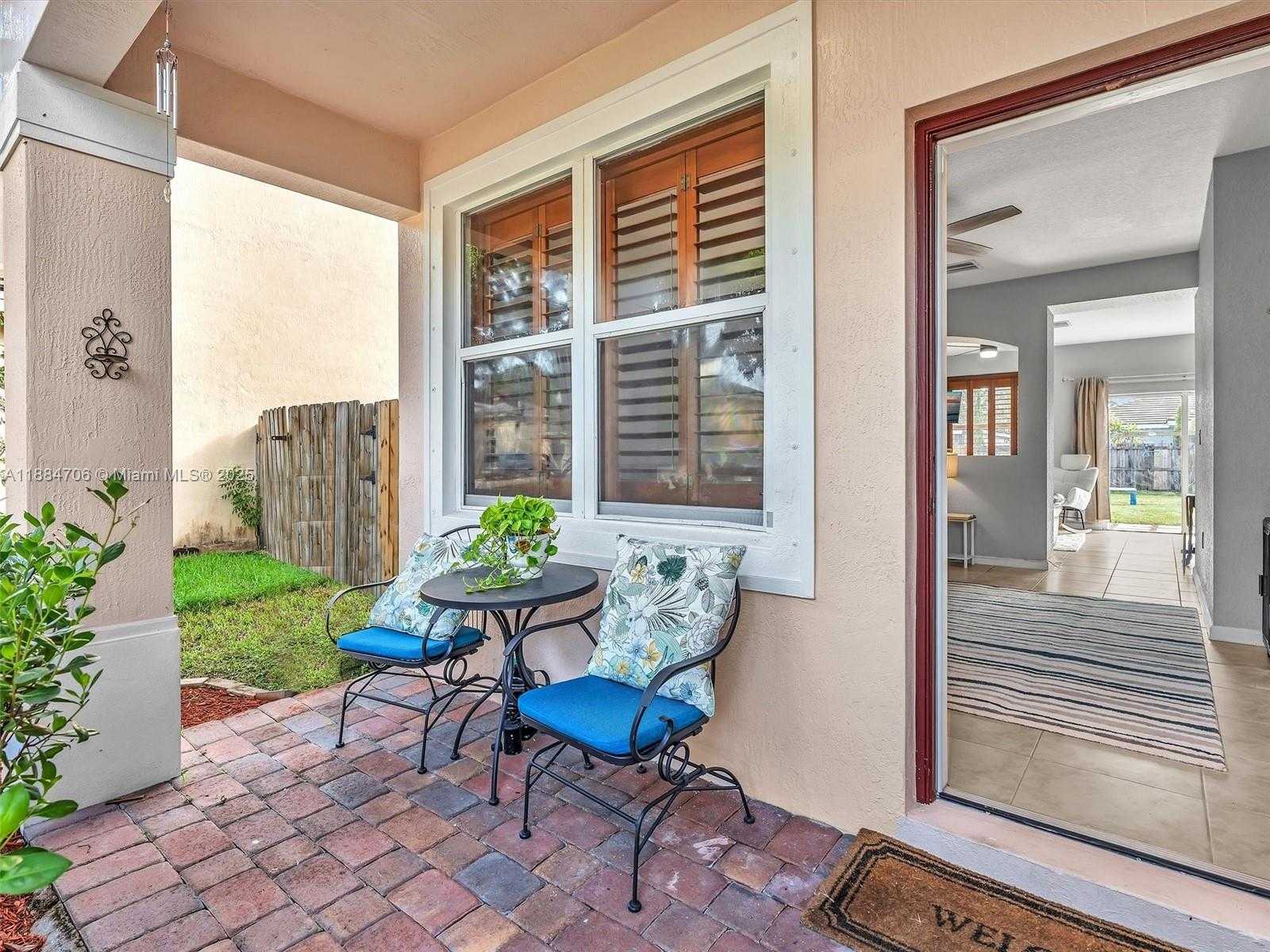 Small Image of 625 SOUTH EAST 30TH TER, Homestead Number 4