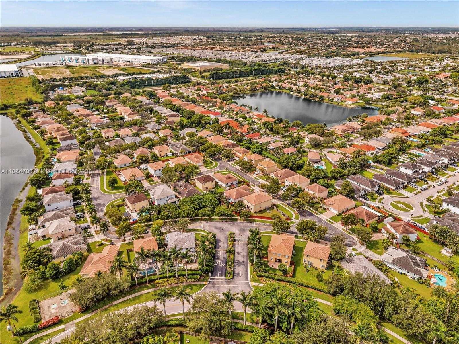 Small Image of 625 SOUTH EAST 30TH TER, Homestead Number 42