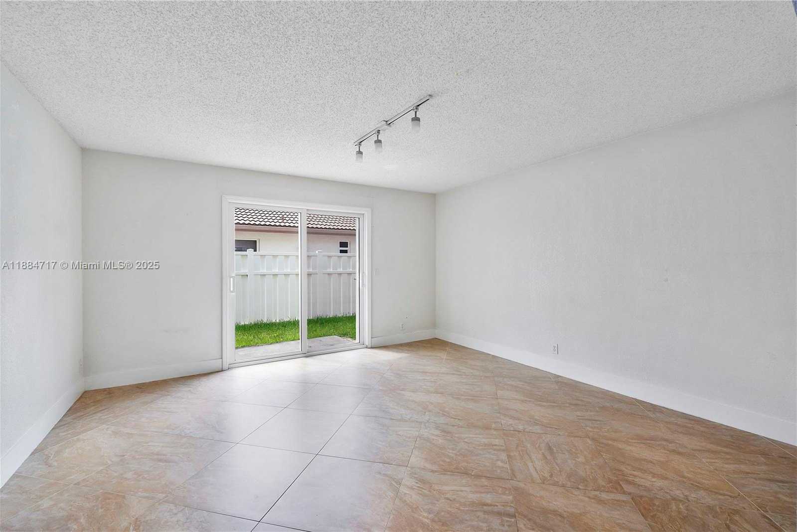 Small Image of 1018 NORTH WEST 132ND AVE, Sunrise Number 14