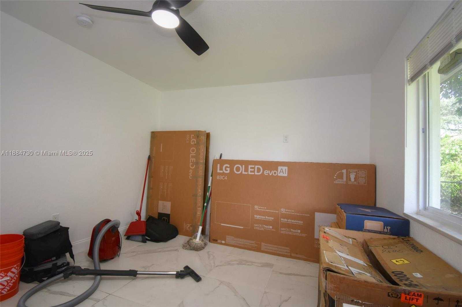 Small Image of 830 NORTH WEST 19TH TER, Fort Lauderdale Number 28