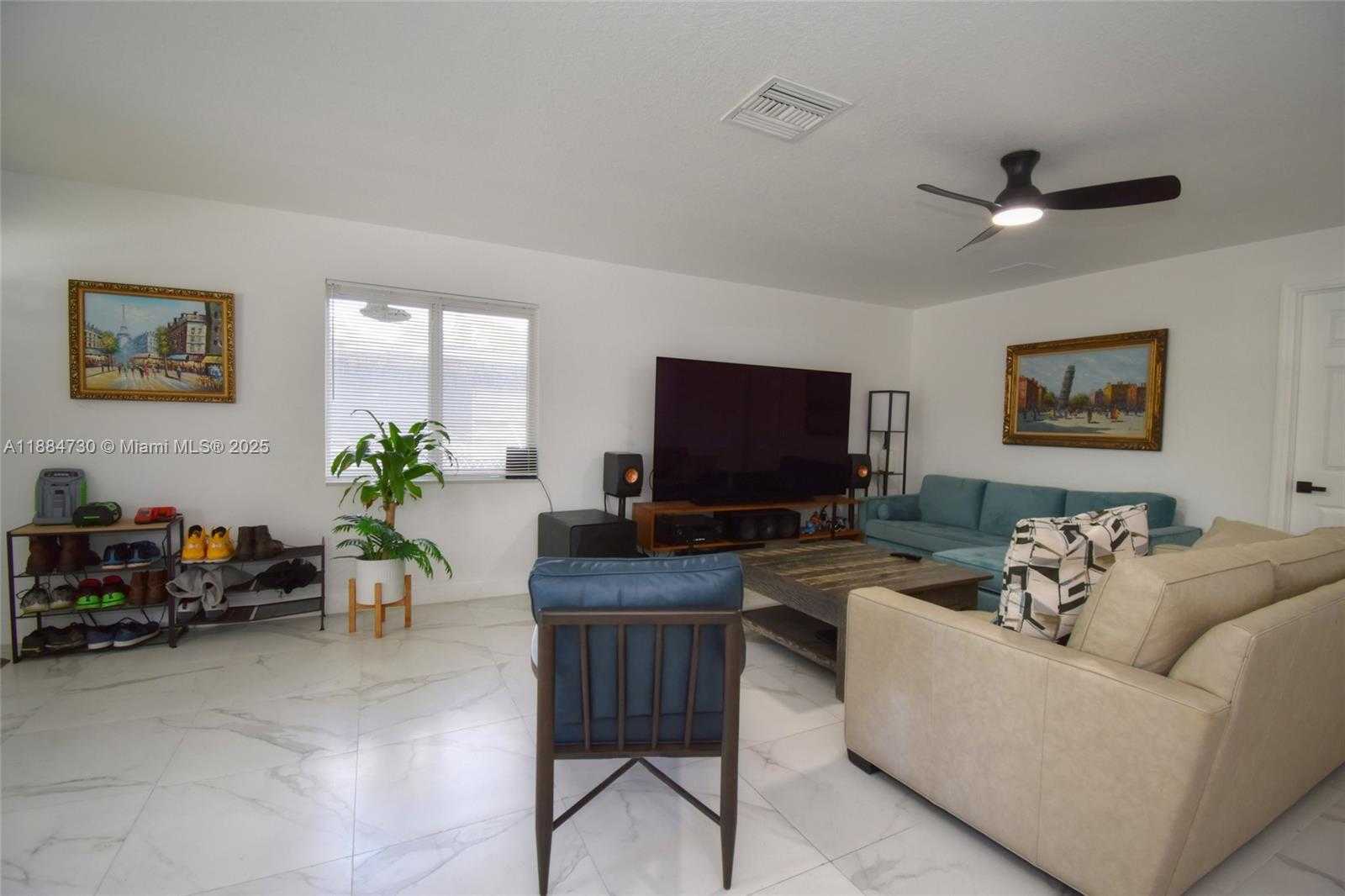 Small Image of 830 NORTH WEST 19TH TER, Fort Lauderdale Number 3