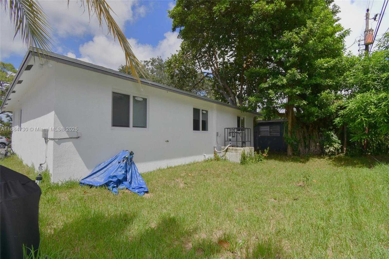 Small Image of 830 NORTH WEST 19TH TER, Fort Lauderdale Number 32