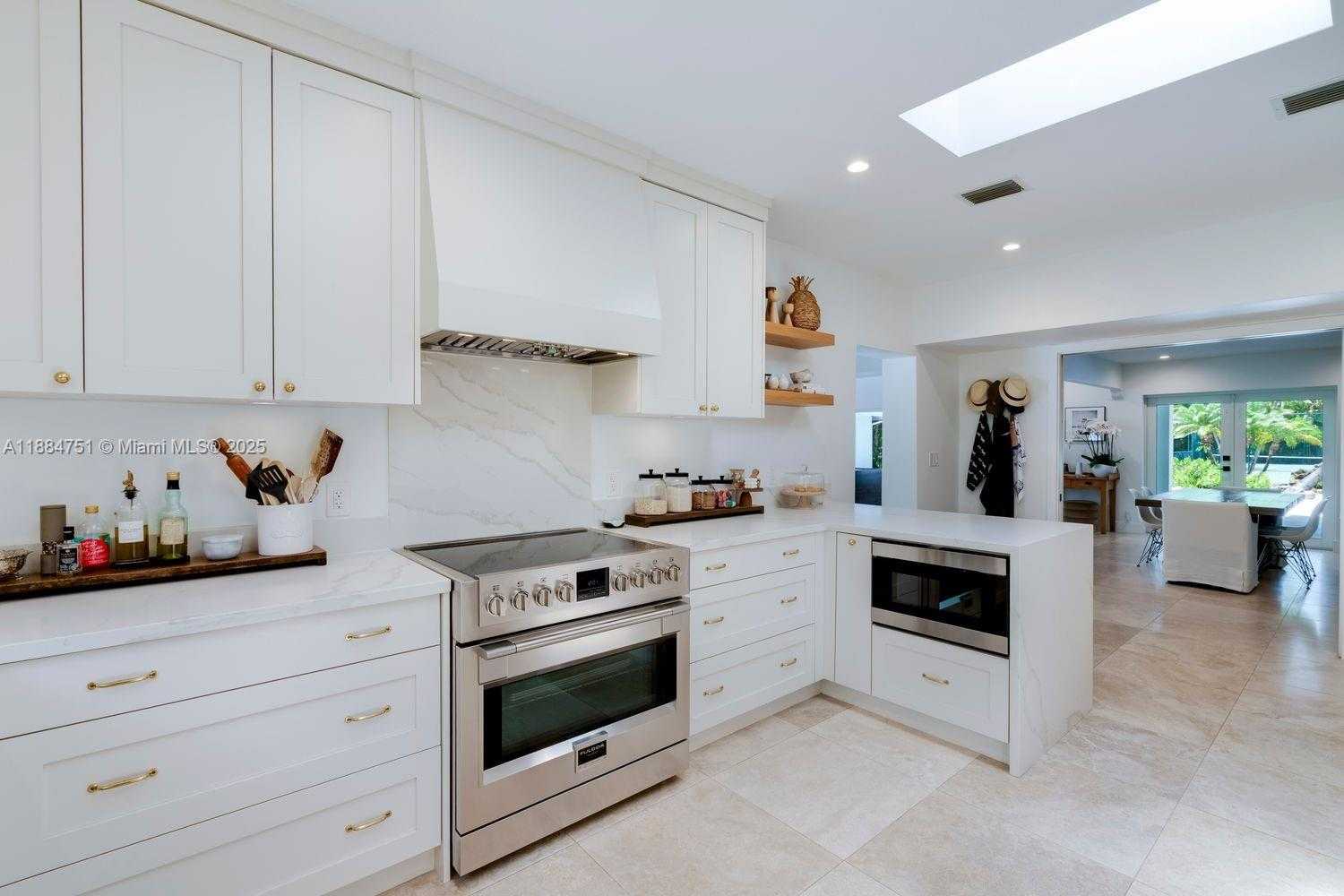 Small Image of 6140 SOUTH WEST 121ST ST, Pinecrest Number 23