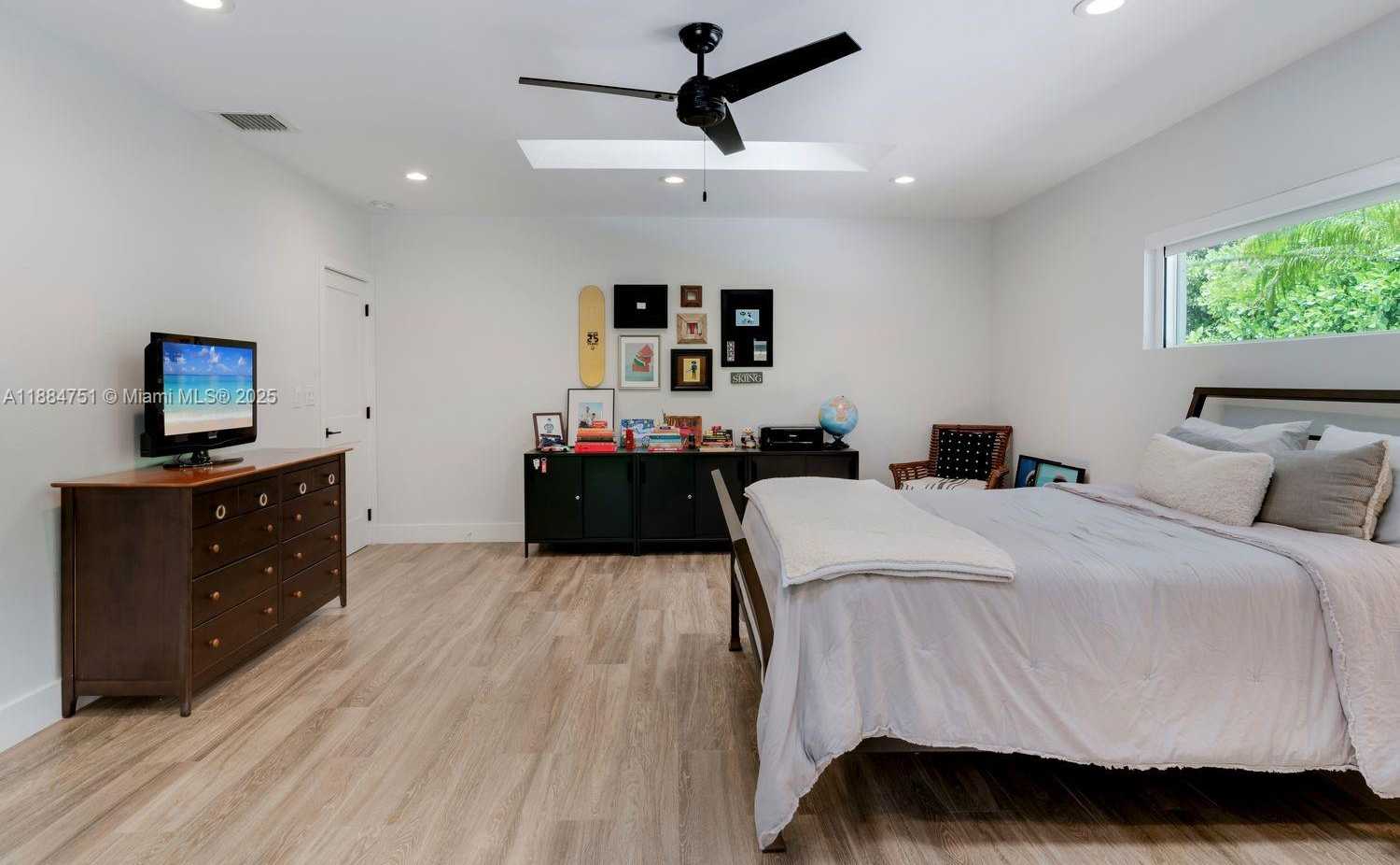 Small Image of 6140 SOUTH WEST 121ST ST, Pinecrest Number 37
