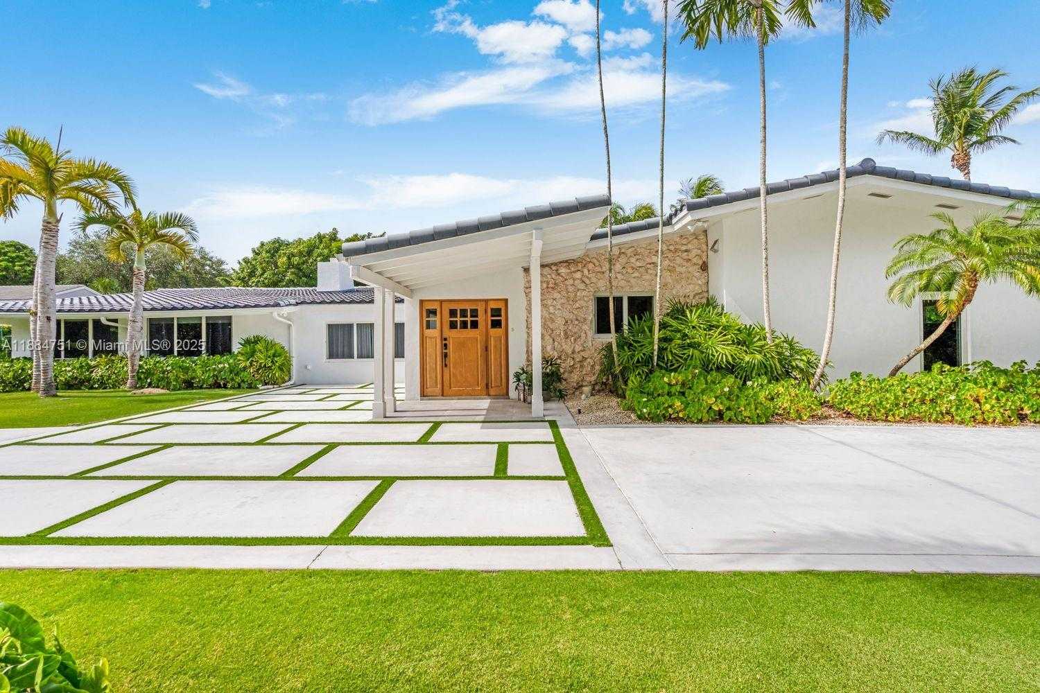Small Image of 6140 SOUTH WEST 121ST ST, Pinecrest Number 57