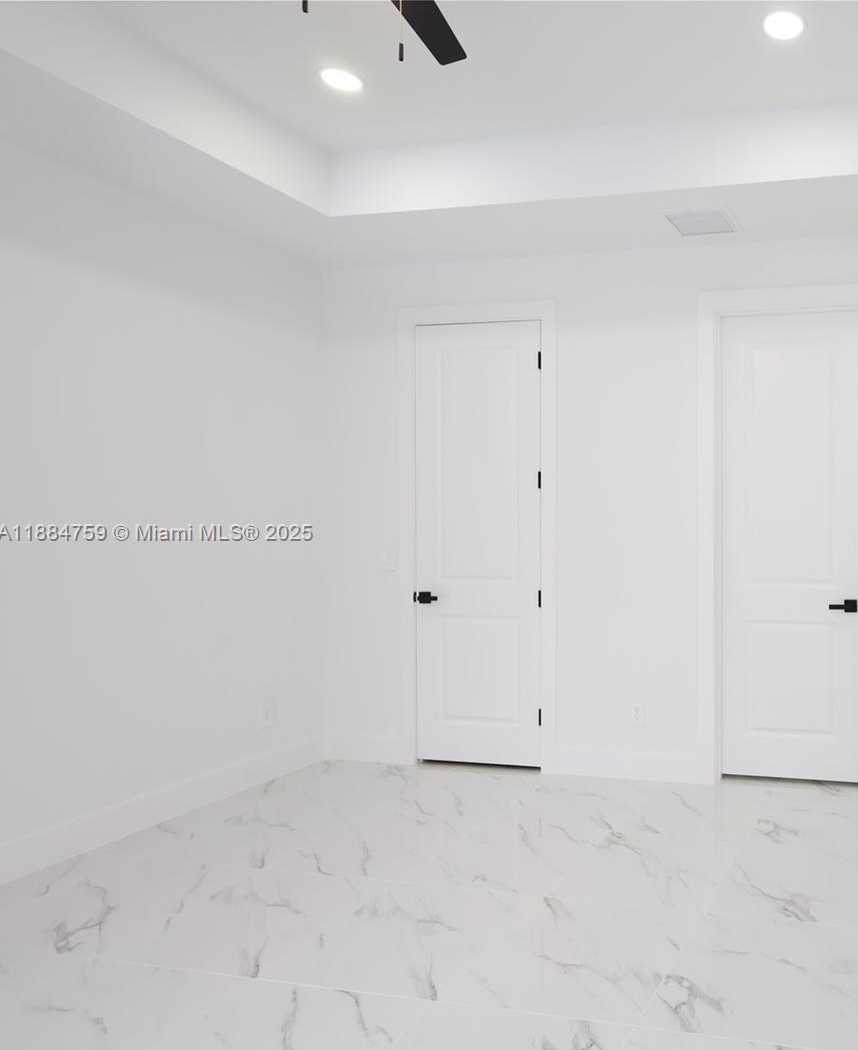 Small Image of 607 PELEE AVE, Lehigh Acres Number 18