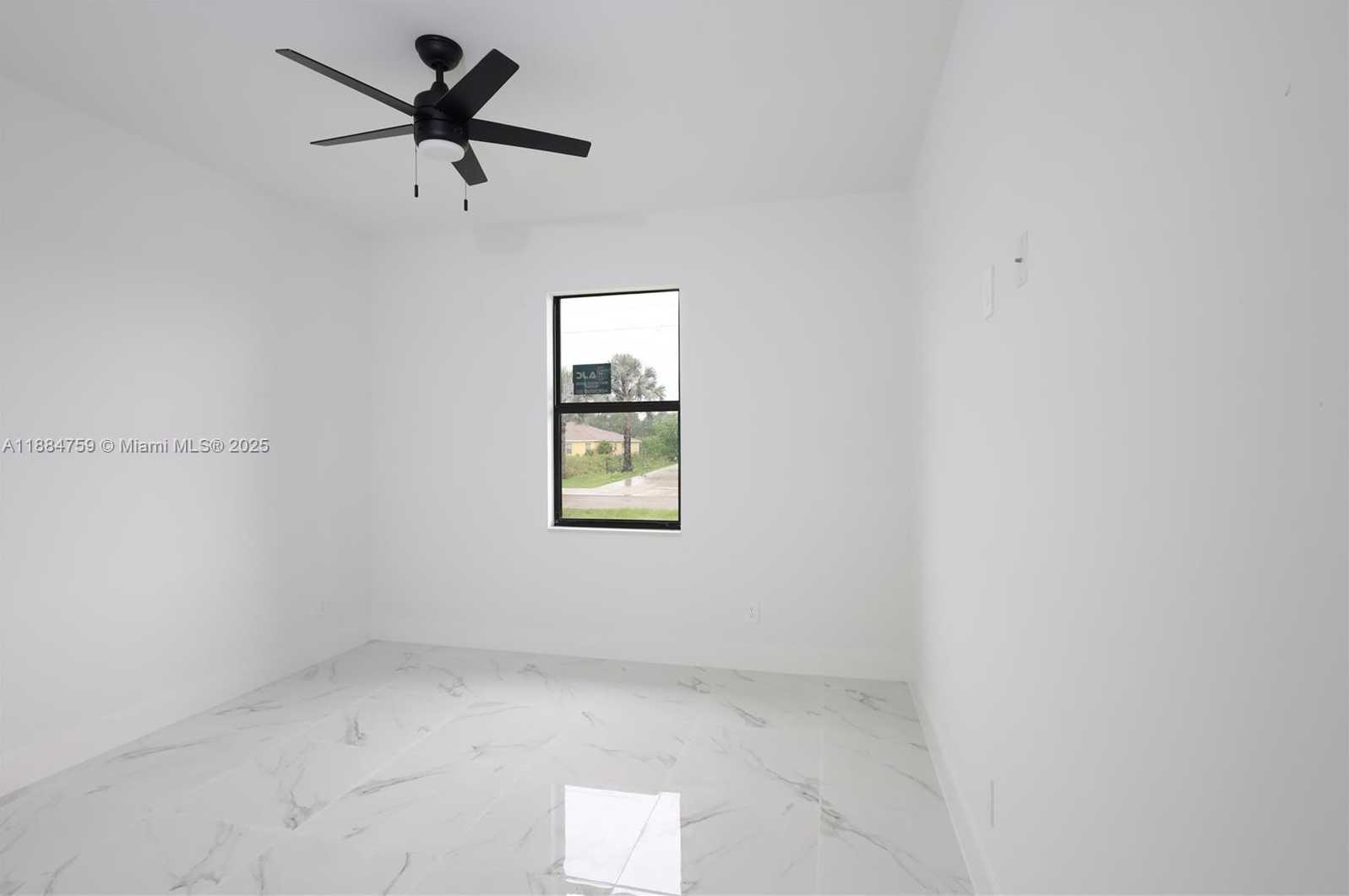 Small Image of 607 PELEE AVE, Lehigh Acres Number 25