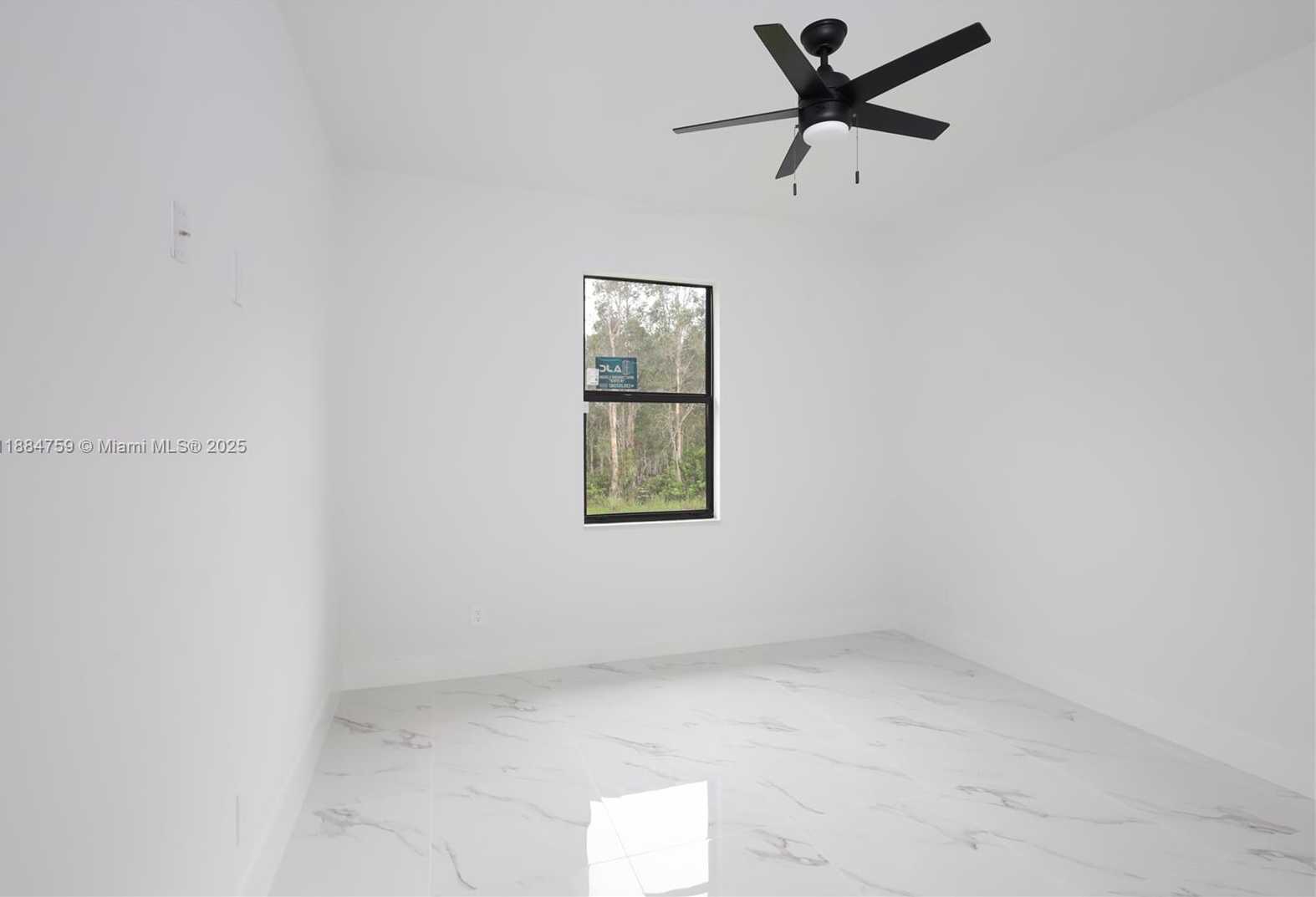 Small Image of 607 PELEE AVE, Lehigh Acres Number 27