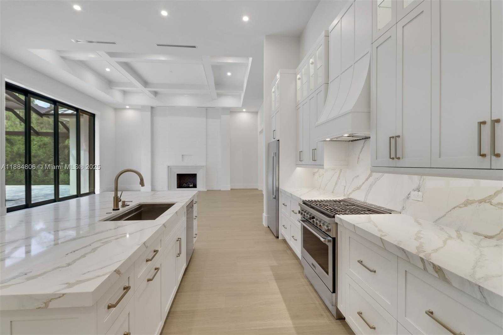 Small Image of 5174 SYCAMORE DR, Naples Number 15