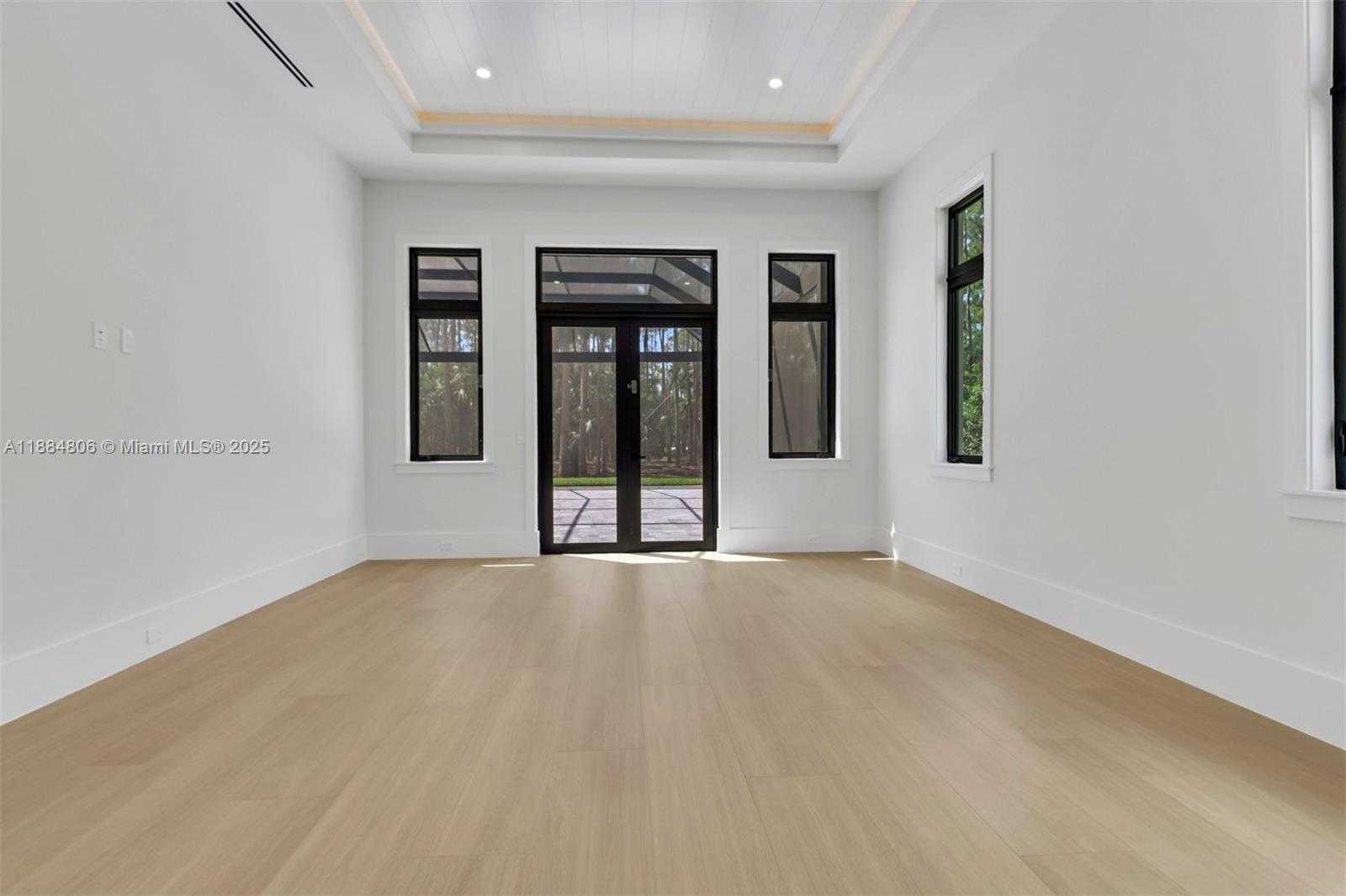Small Image of 5174 SYCAMORE DR, Naples Number 18