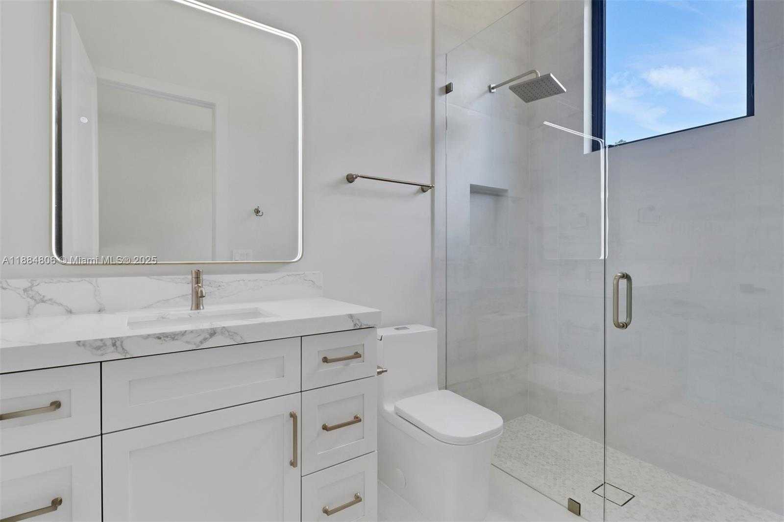 Small Image of 5174 SYCAMORE DR, Naples Number 28