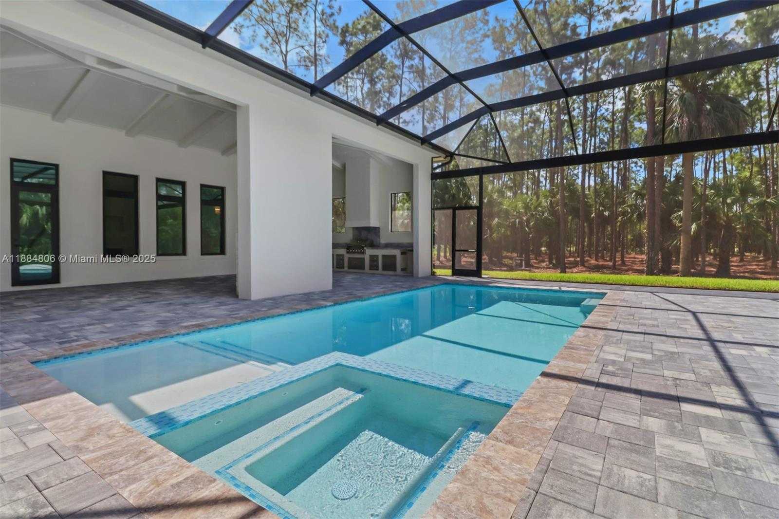 Small Image of 5174 SYCAMORE DR, Naples Number 35