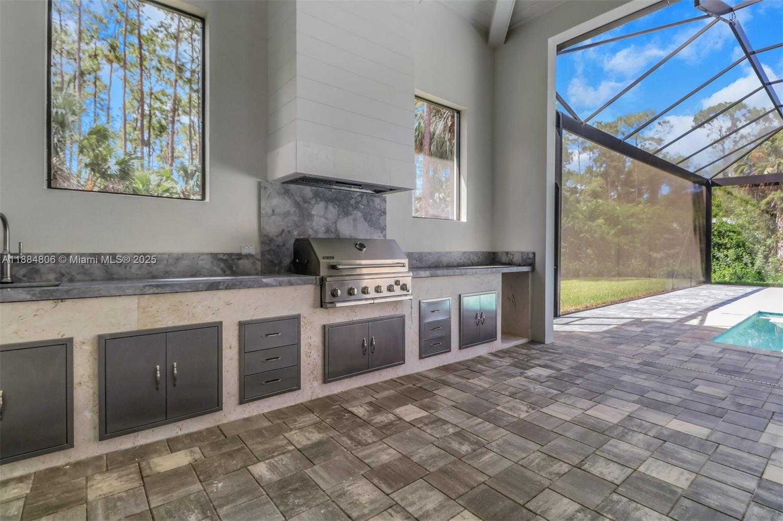 Small Image of 5174 SYCAMORE DR, Naples Number 39
