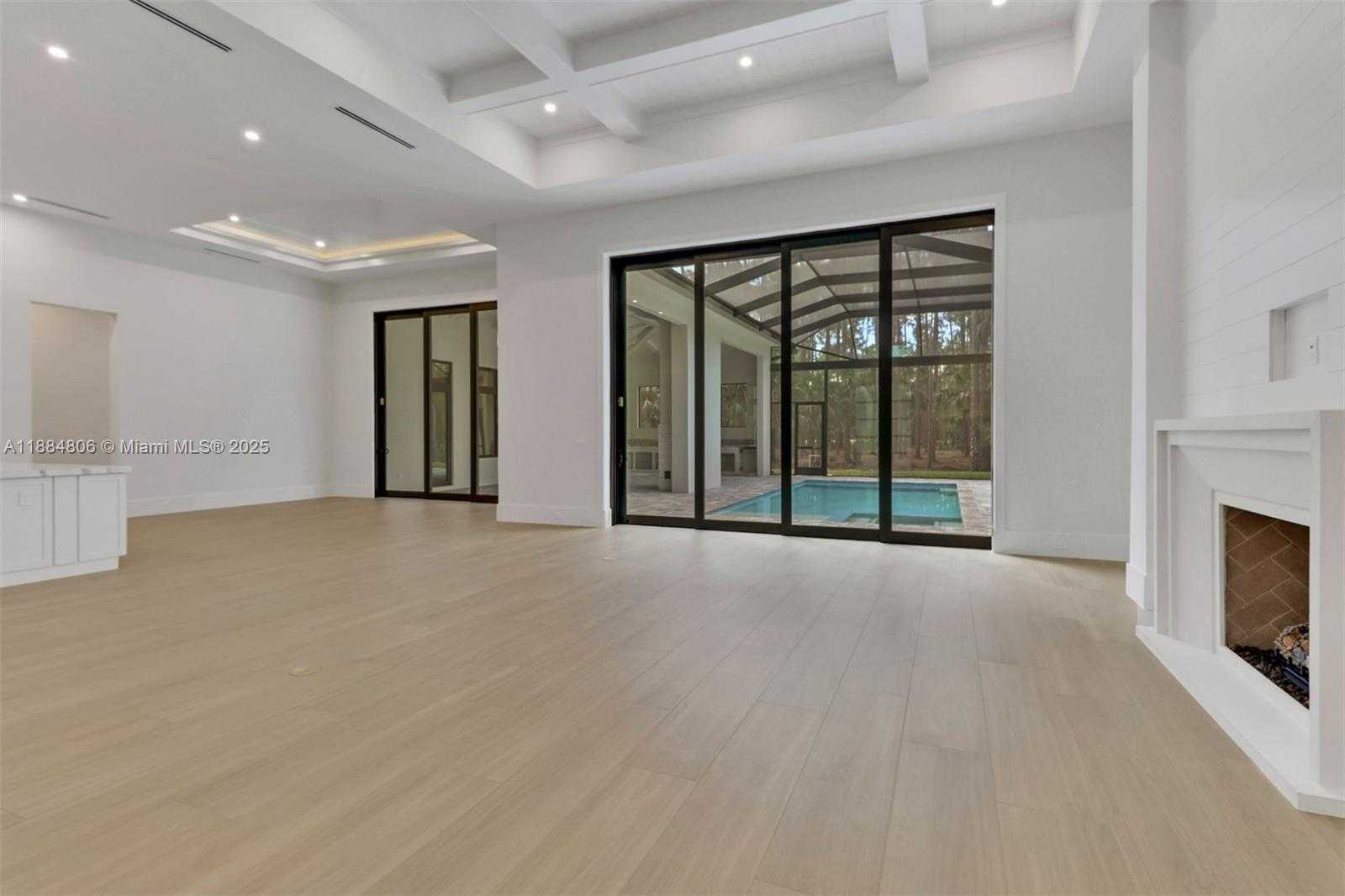 Small Image of 5174 SYCAMORE DR, Naples Number 9