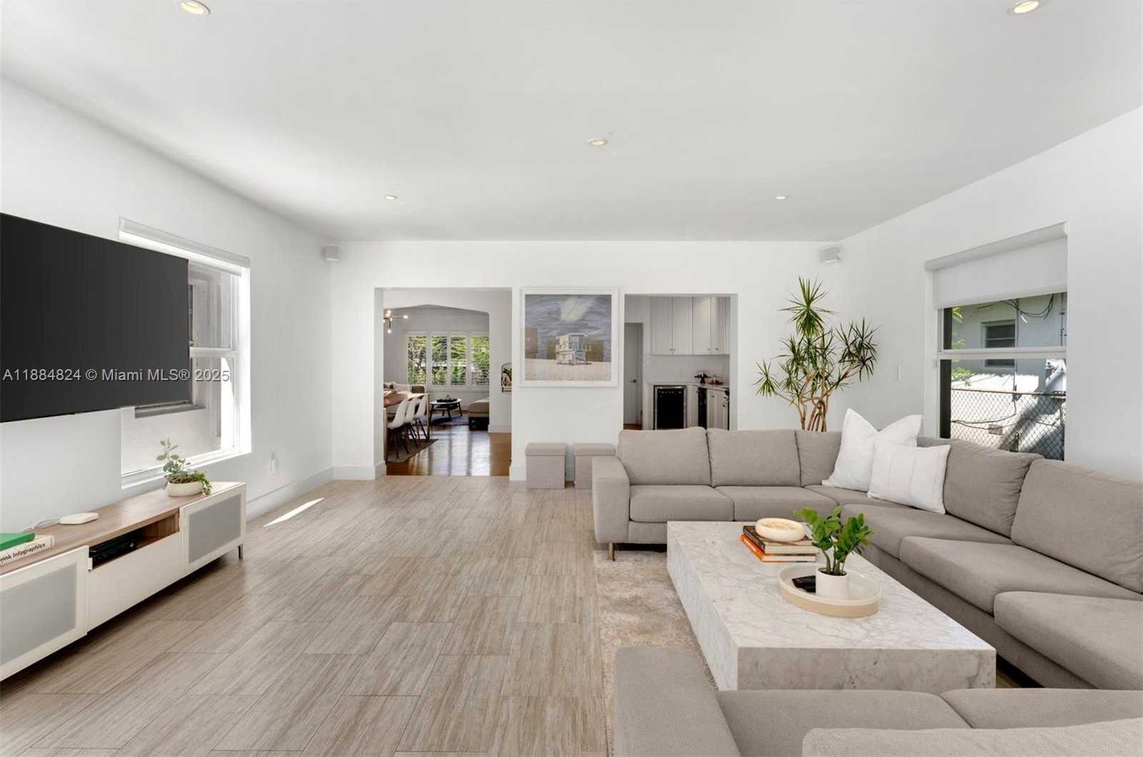 Small Image of 4397 NORTH MICHIGAN AVE, Miami Beach Number 15