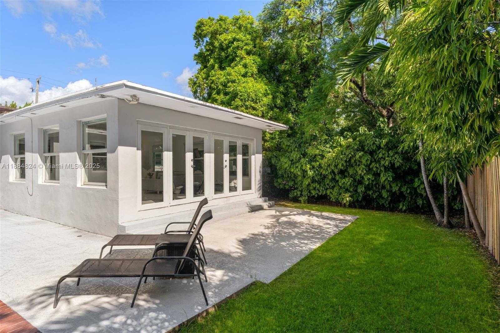 Small Image of 4397 NORTH MICHIGAN AVE, Miami Beach Number 23