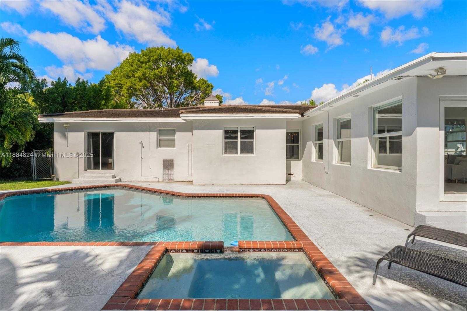 Small Image of 4397 NORTH MICHIGAN AVE, Miami Beach Number 26