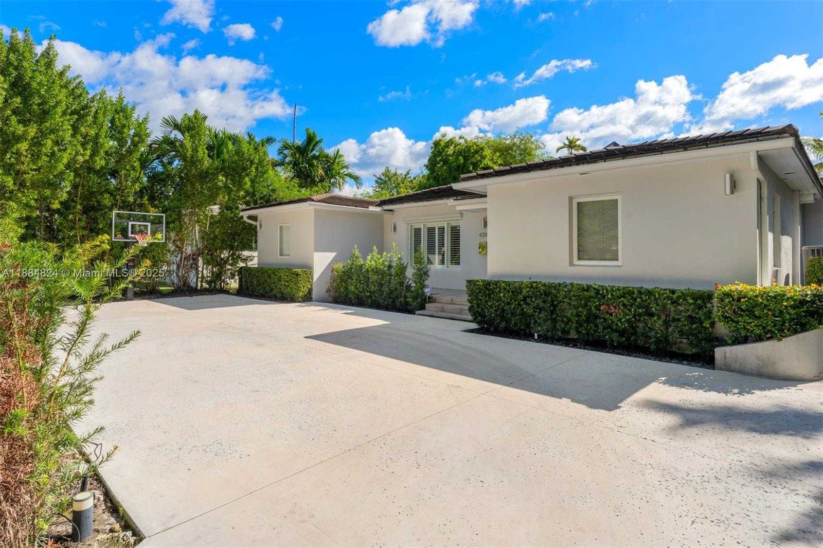 Small Image of 4397 NORTH MICHIGAN AVE, Miami Beach Number 3