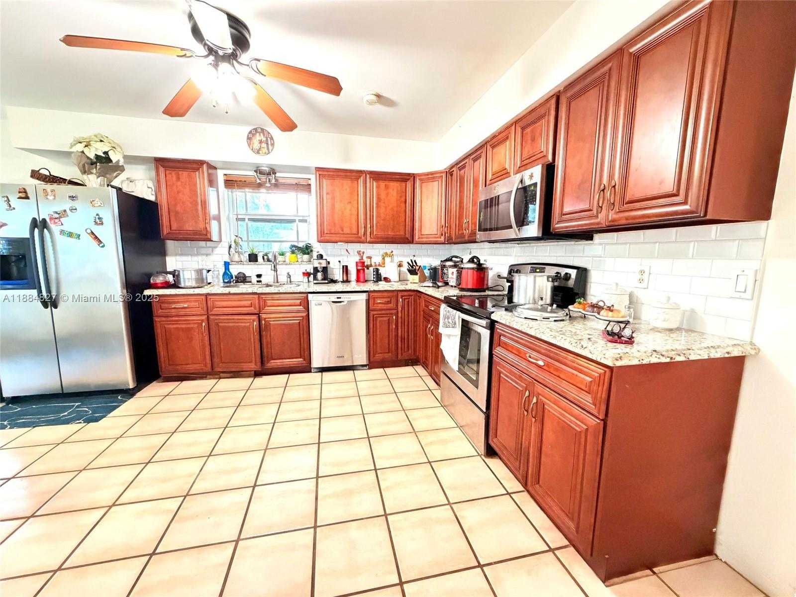 Small Image of 401 SOUTH EAST 5TH ST, Dania Beach Number 5