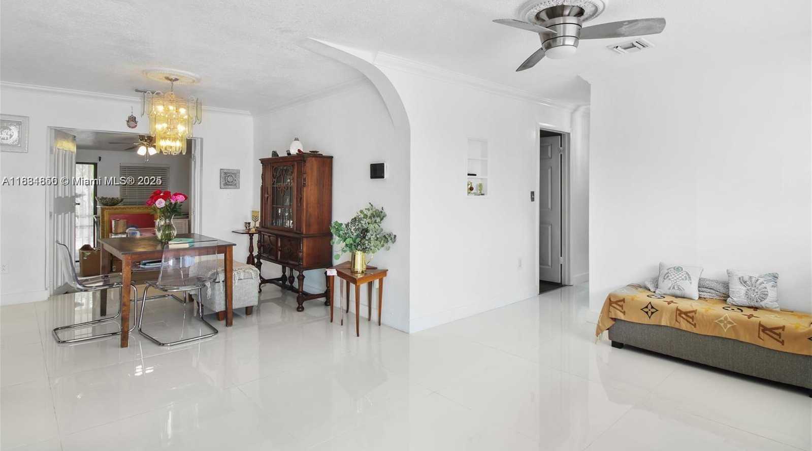 Small Image of 15745 SOUTH WEST 303RD TER, Homestead Number 3
