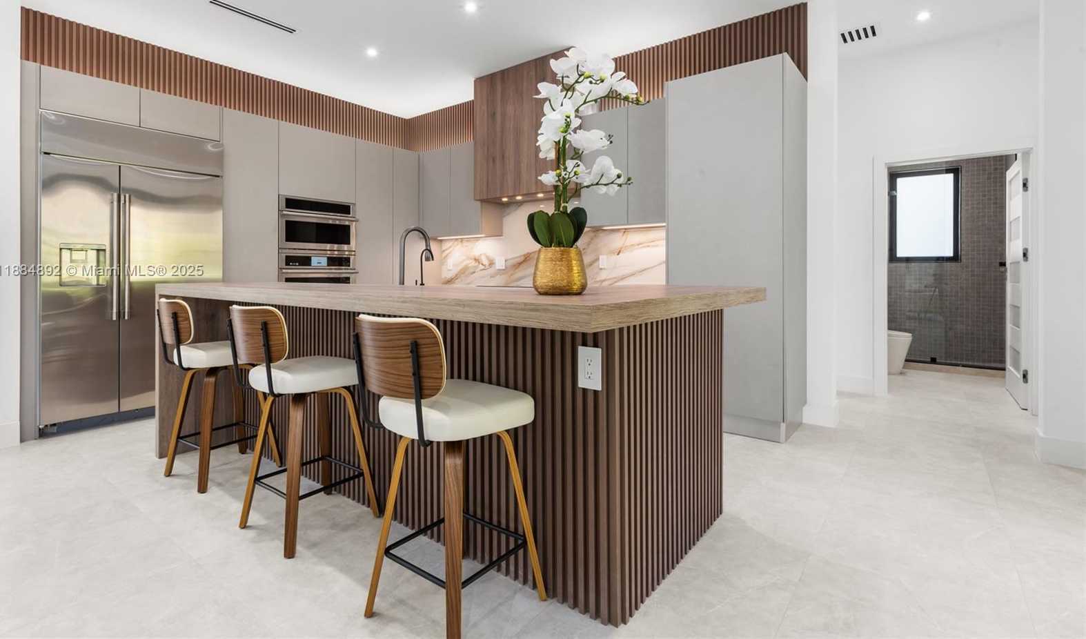 Small Image of 2523 RED ROAD, Coral Gables Number 10