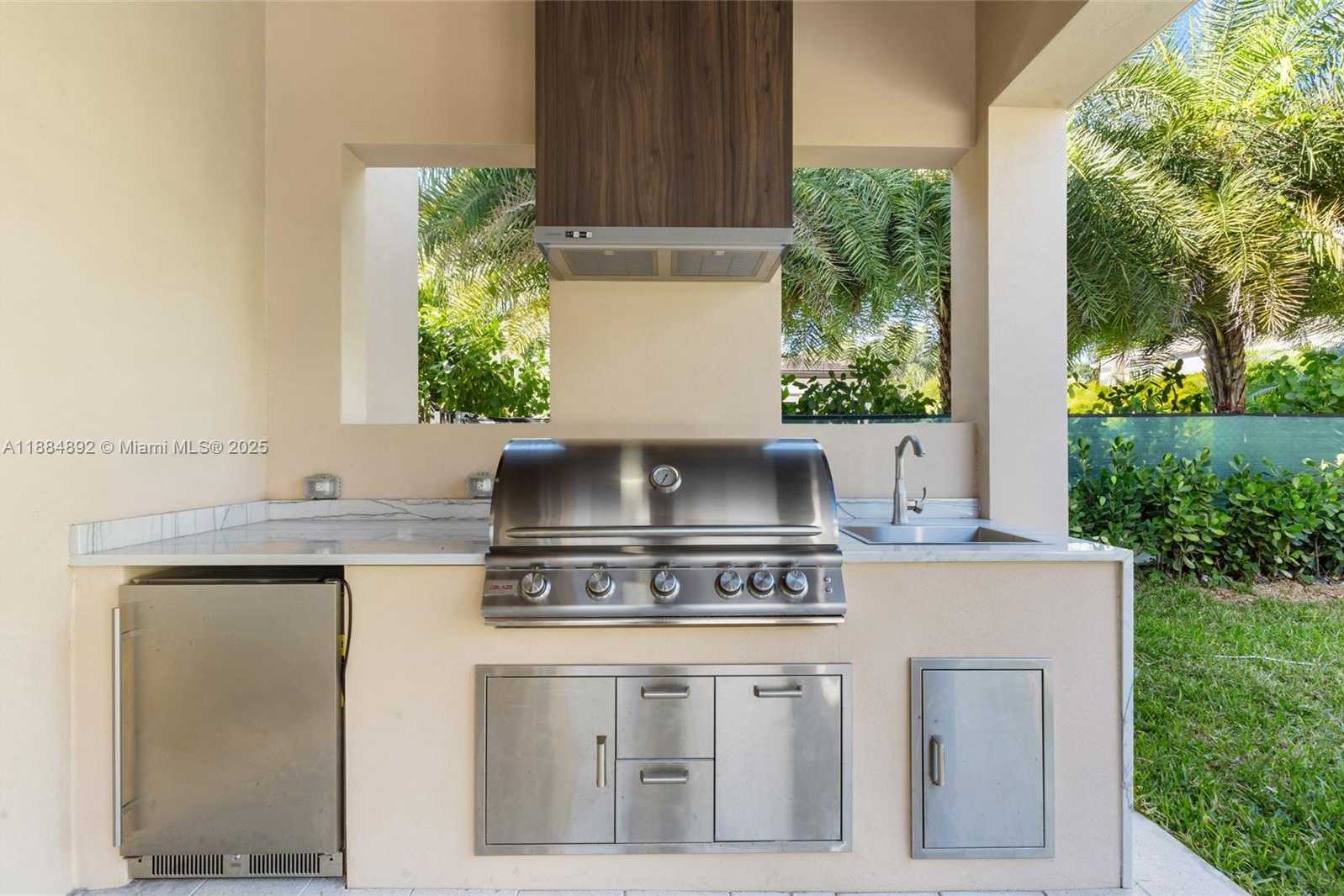 Small Image of 2523 RED ROAD, Coral Gables Number 15