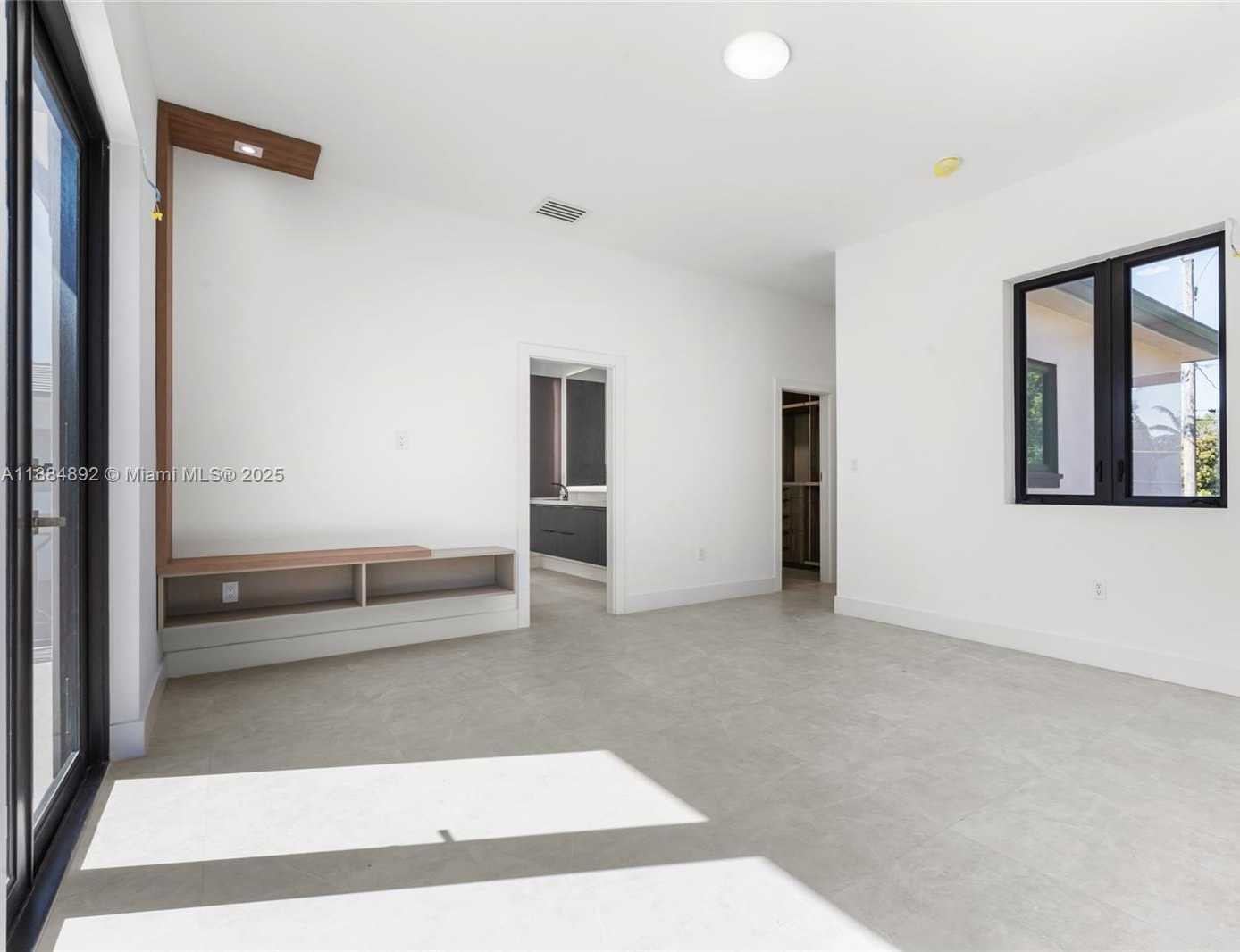 Small Image of 2523 RED ROAD, Coral Gables Number 23