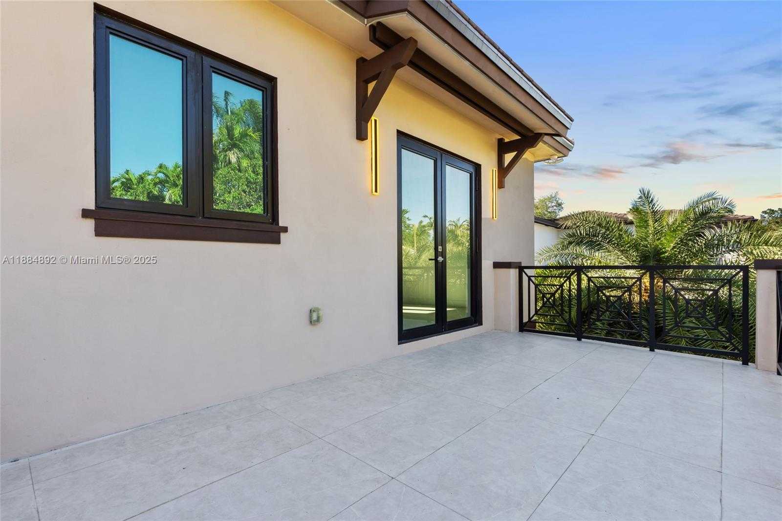 Small Image of 2523 RED ROAD, Coral Gables Number 24