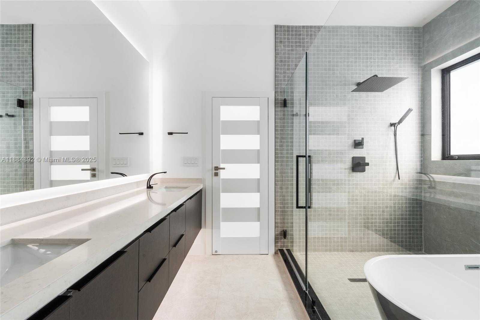 Small Image of 2523 RED ROAD, Coral Gables Number 27
