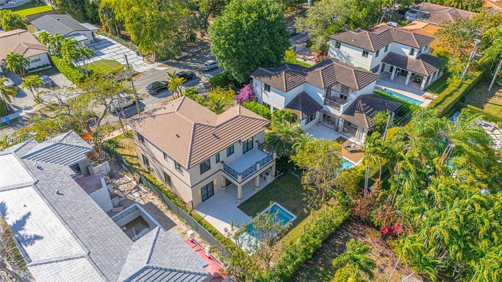 Small Image of 2523 RED ROAD, Coral Gables Number 38