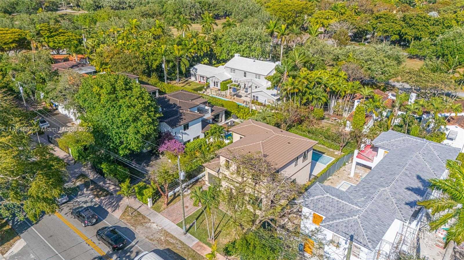 Small Image of 2523 RED ROAD, Coral Gables Number 39