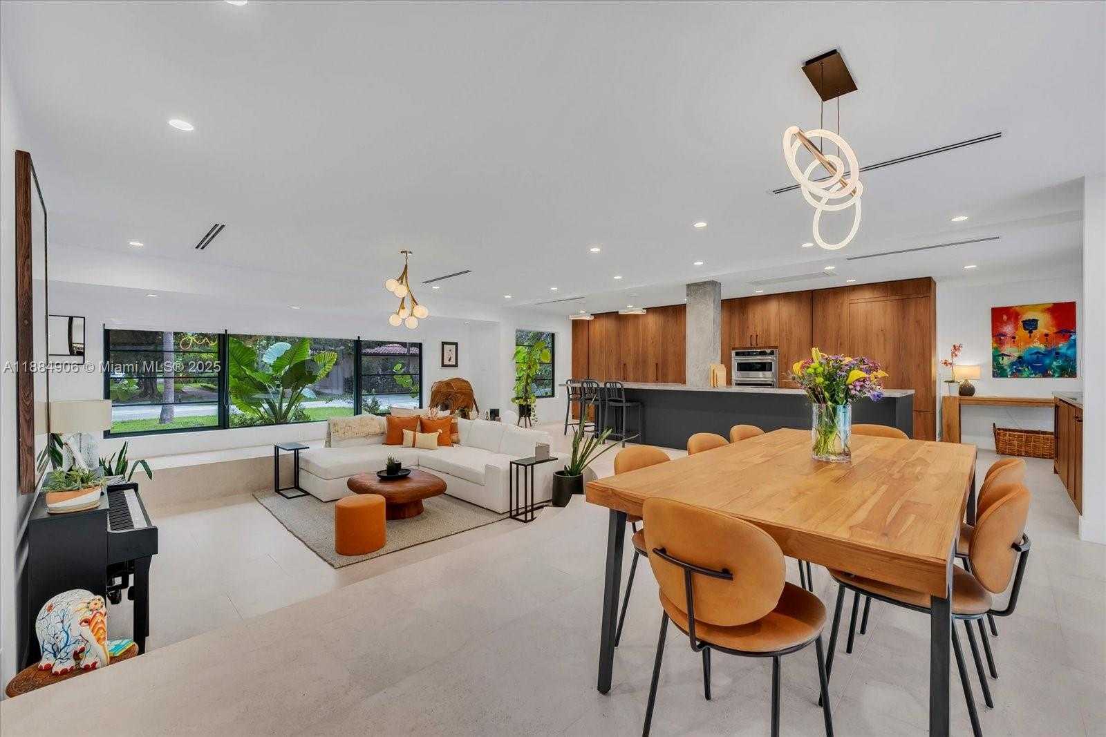 Small Image of 3111 ANDERSON RD, Coral Gables Number 11