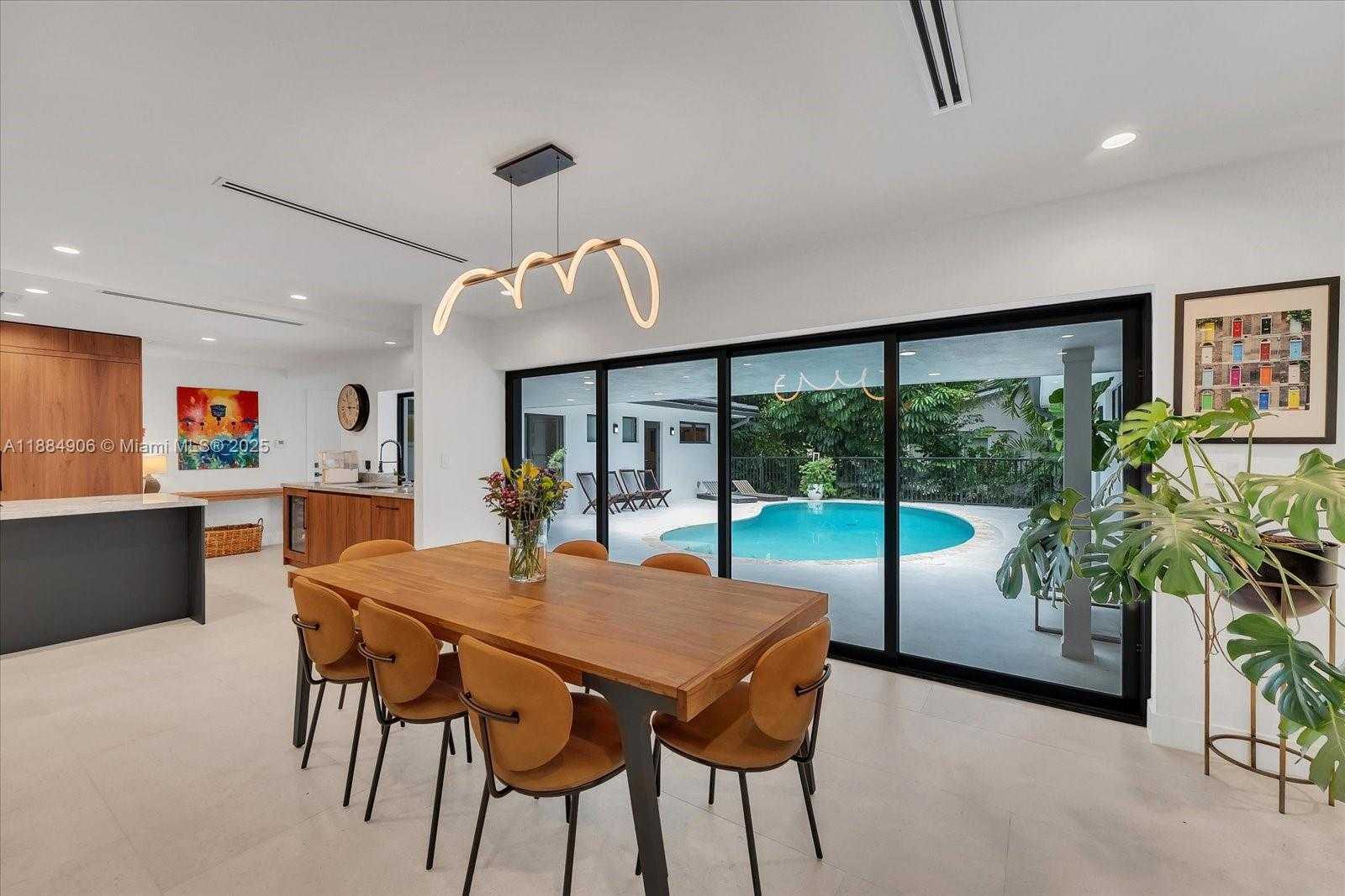 Small Image of 3111 ANDERSON RD, Coral Gables Number 12