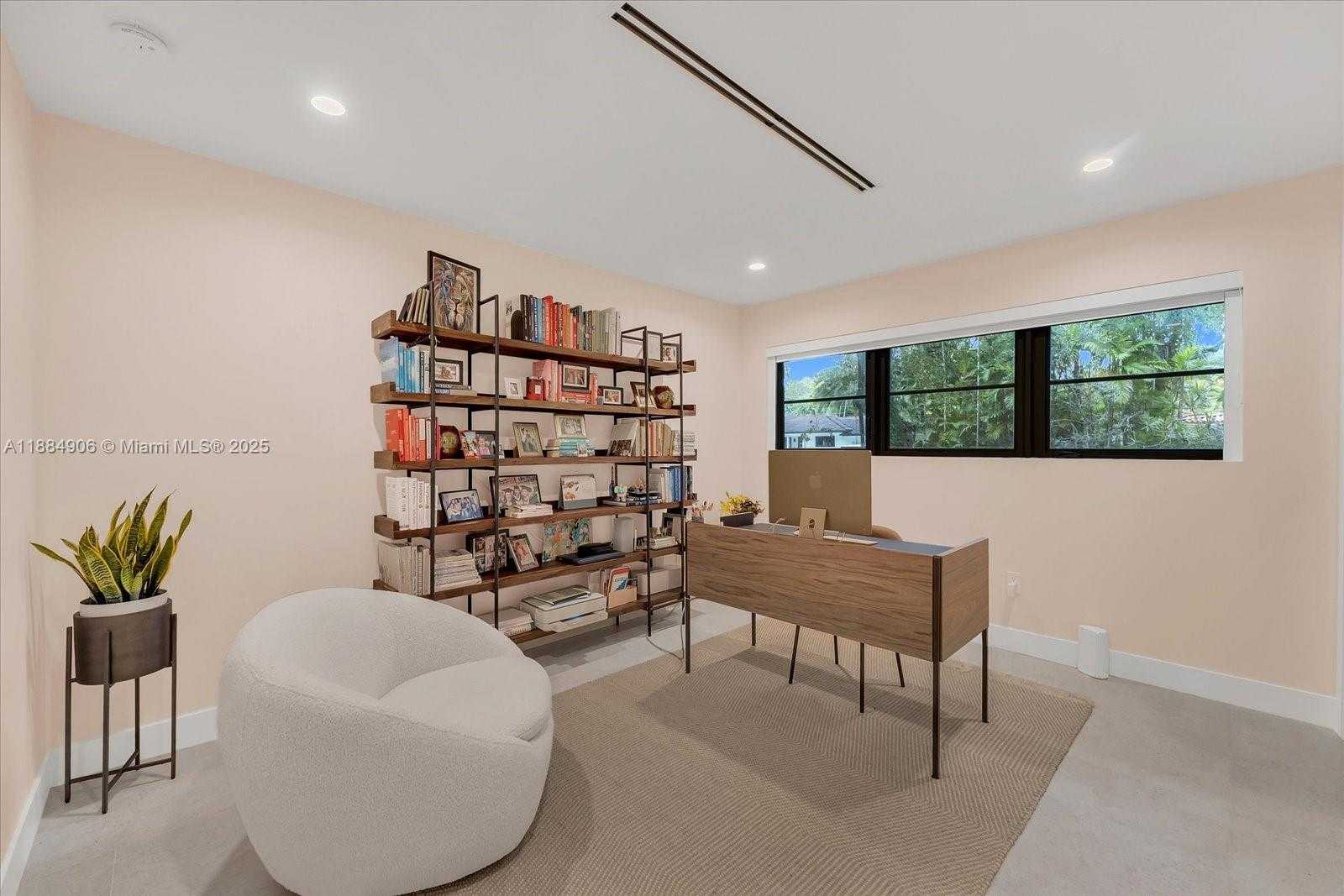Small Image of 3111 ANDERSON RD, Coral Gables Number 16