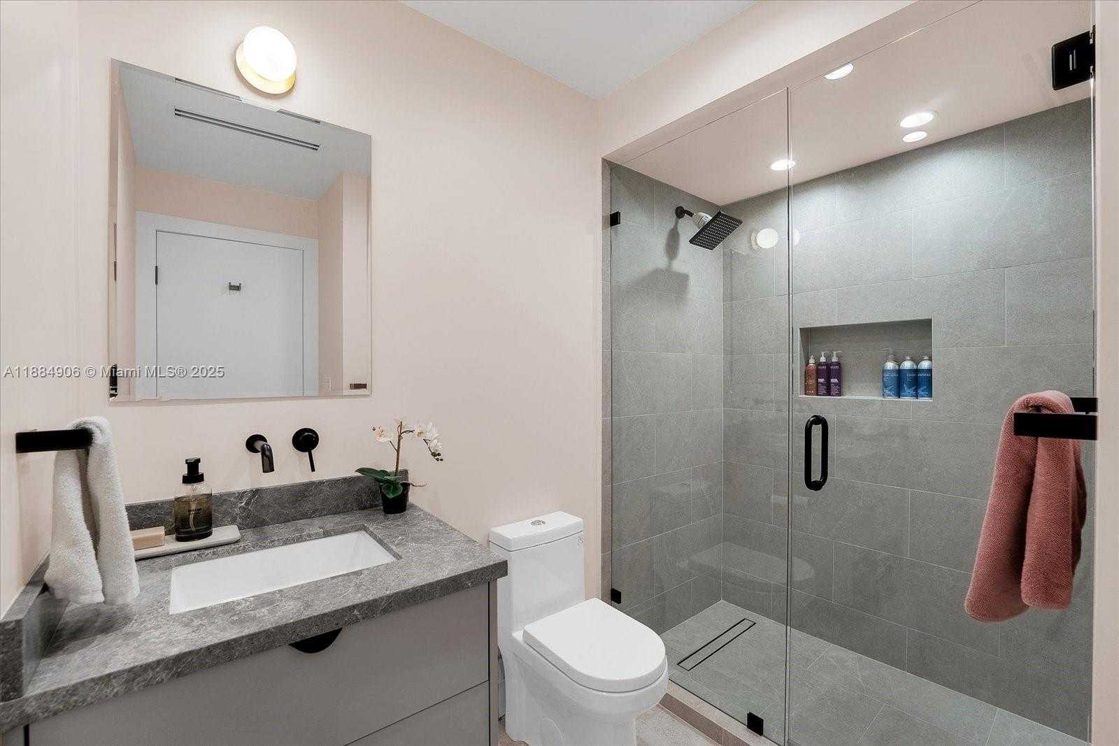 Small Image of 3111 ANDERSON RD, Coral Gables Number 24